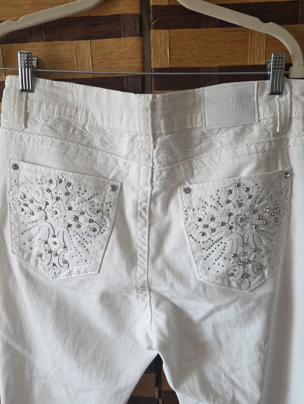 NWT!! Evolve NY White Flare Stretch Jeans